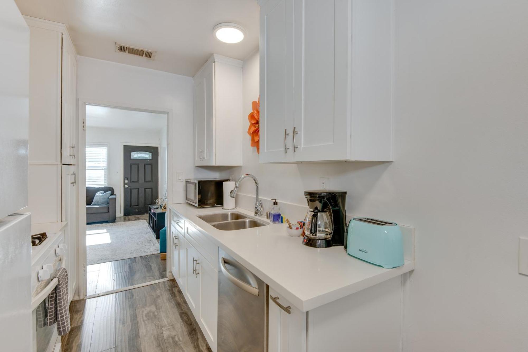 Apartamento Nuys Abode With Patio, 7 Mi To Universal Los Ángeles