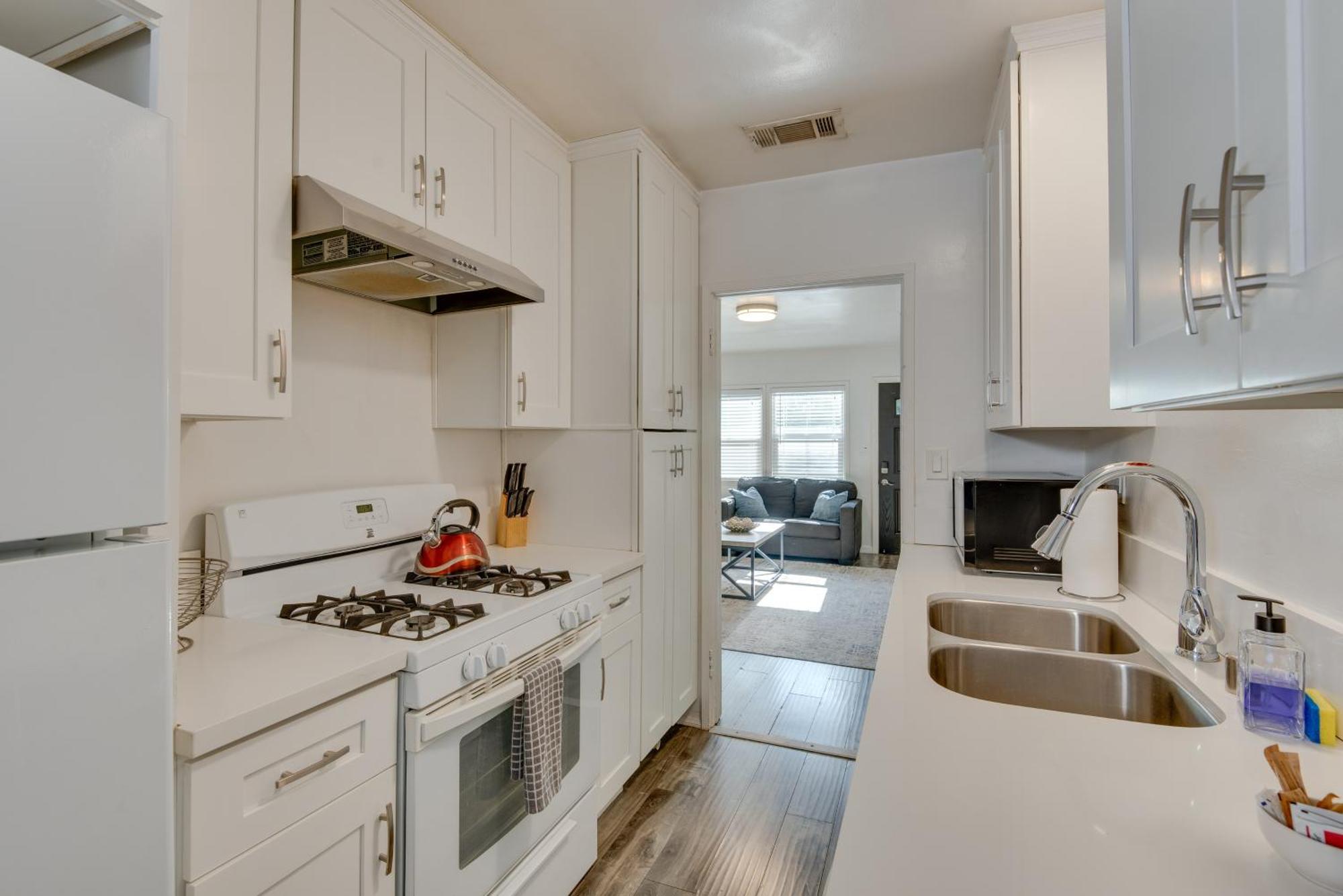 Nuys Abode With Patio, 7 Mi To Universal Apartamento *