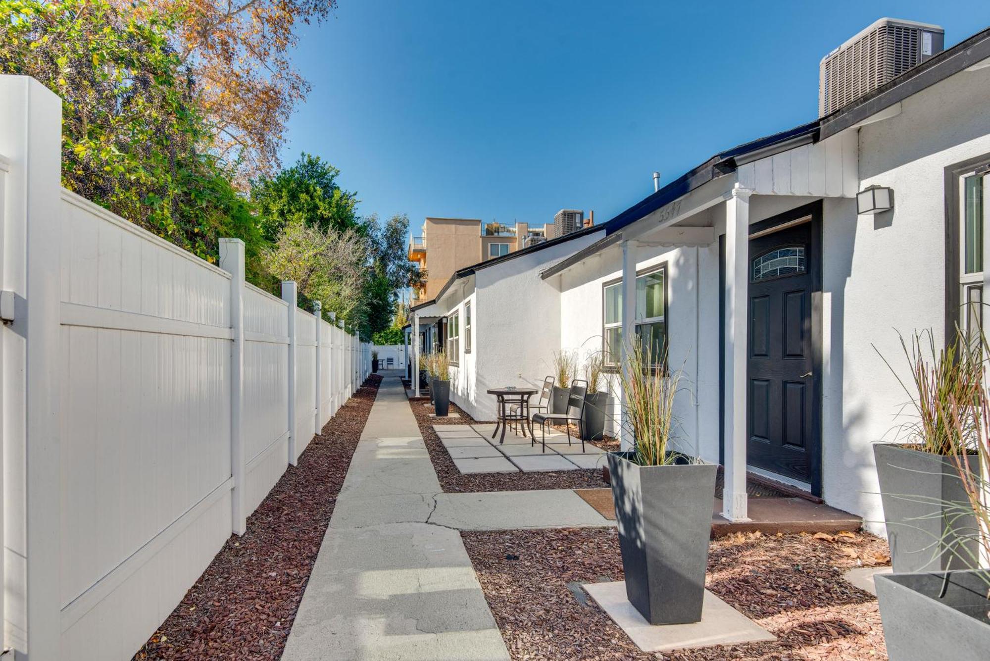 Nuys Abode With Patio, 7 Mi To Universal Los Ángeles